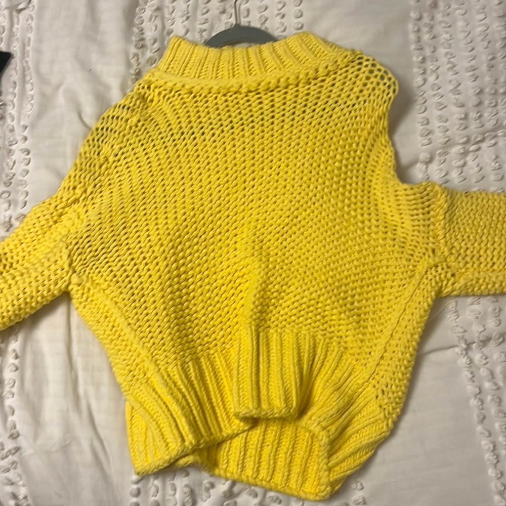 FREE PEOPLE YELLOW TURTLENECK